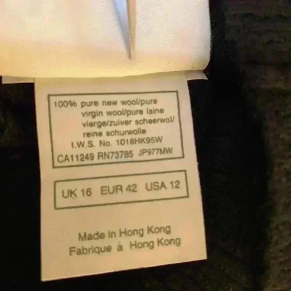 Laura Ashley Pure New Wool Knit Turtleneck Black Sweater Size 12 - Picture 8 of 12